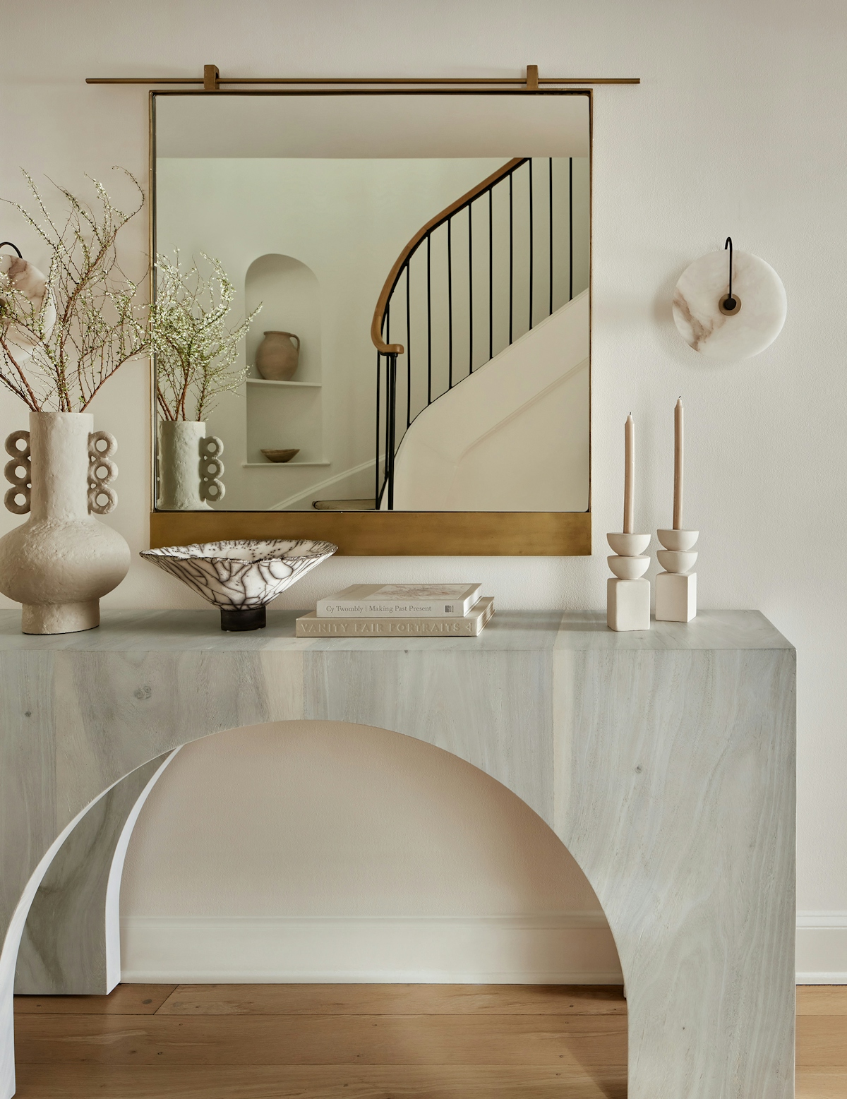 8 Essential Tips for Designing the Perfect Entryway | LuxDeco.com | Far Studio