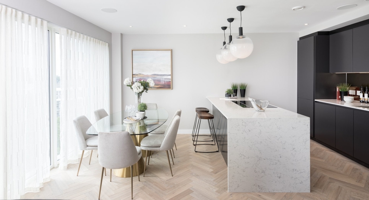 How to Declutter Your Home: Decluttering Tips & Checklist